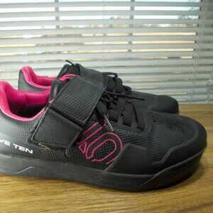 Women's Black and Pink Athletic Shoes